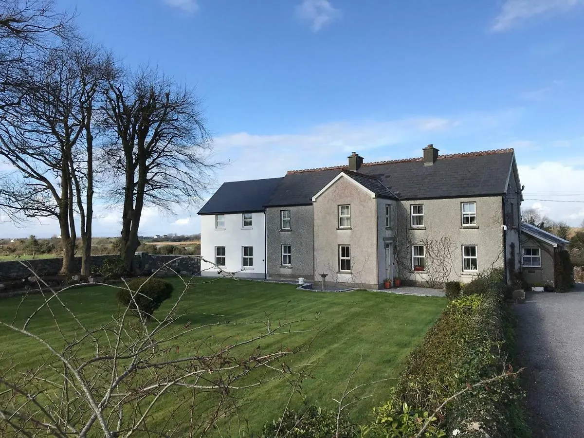 Corrib View Farmhouse 戈尔韦